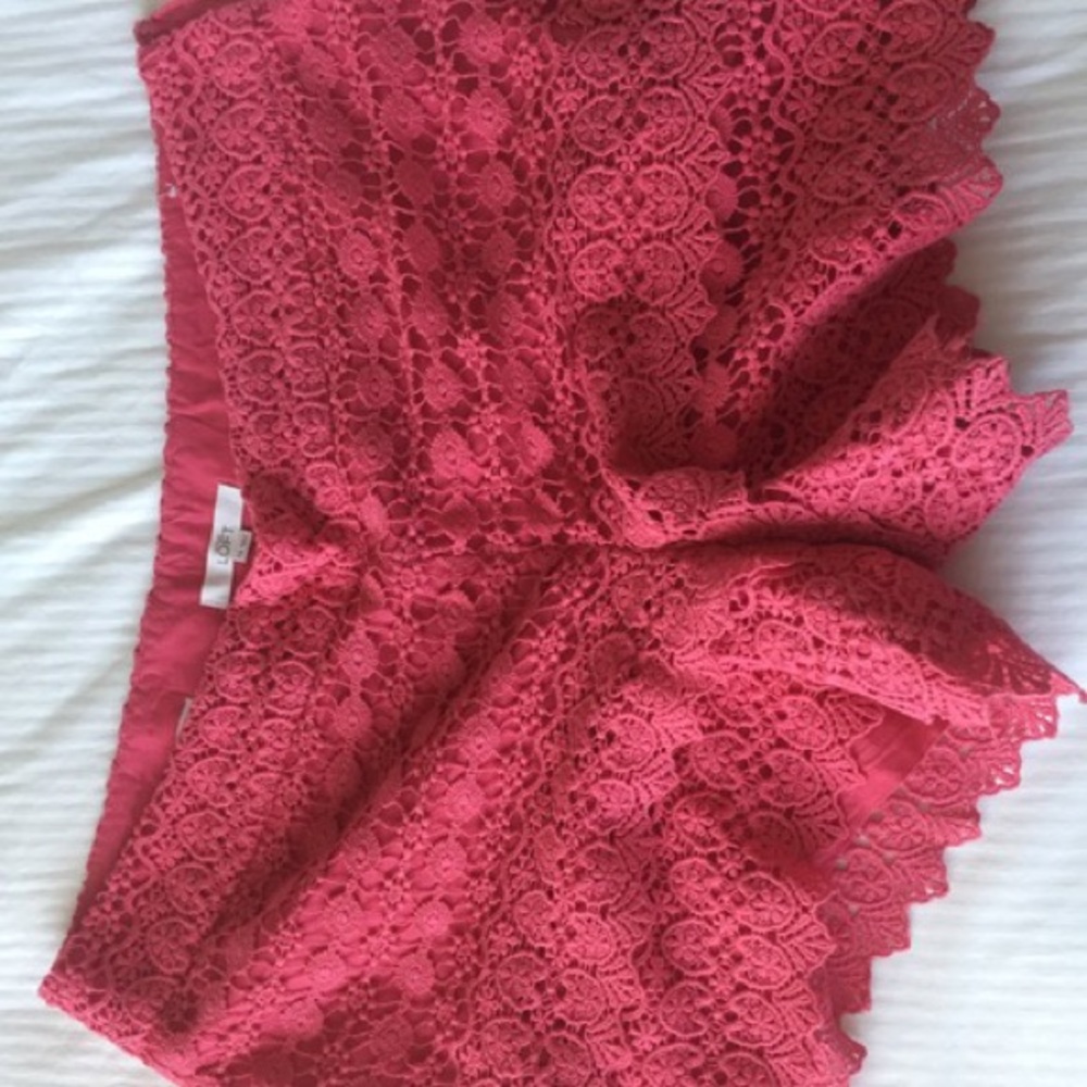 Loft Lace like Shorts